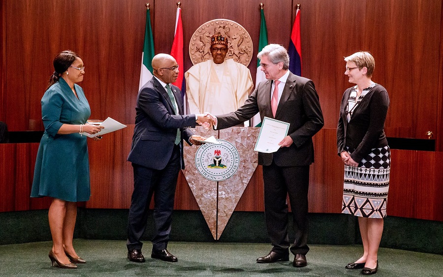 Buhari signs Siemen's deal, Nigeria-Siemens electricity deal, Power: FG signifies financial commitment to Siemens agreement, Nigeria denies plan to hand over electricity distribution to Siemens