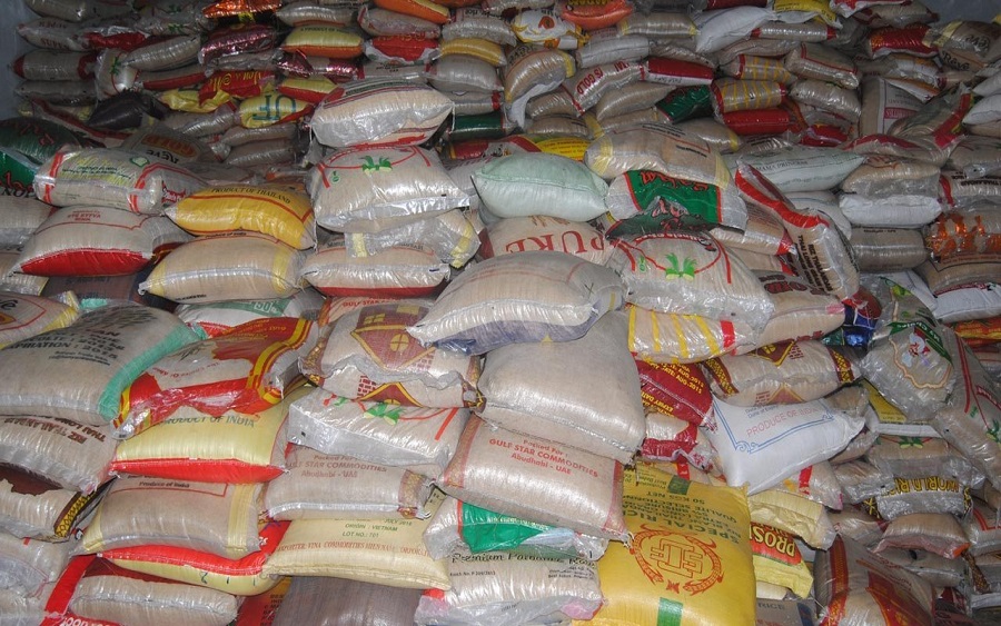 Buhari food Items, Prices of major food items continue to rise in major markets as border closure remains , Household Survey: Nigerians dump imported rice, others, as prices jump high 