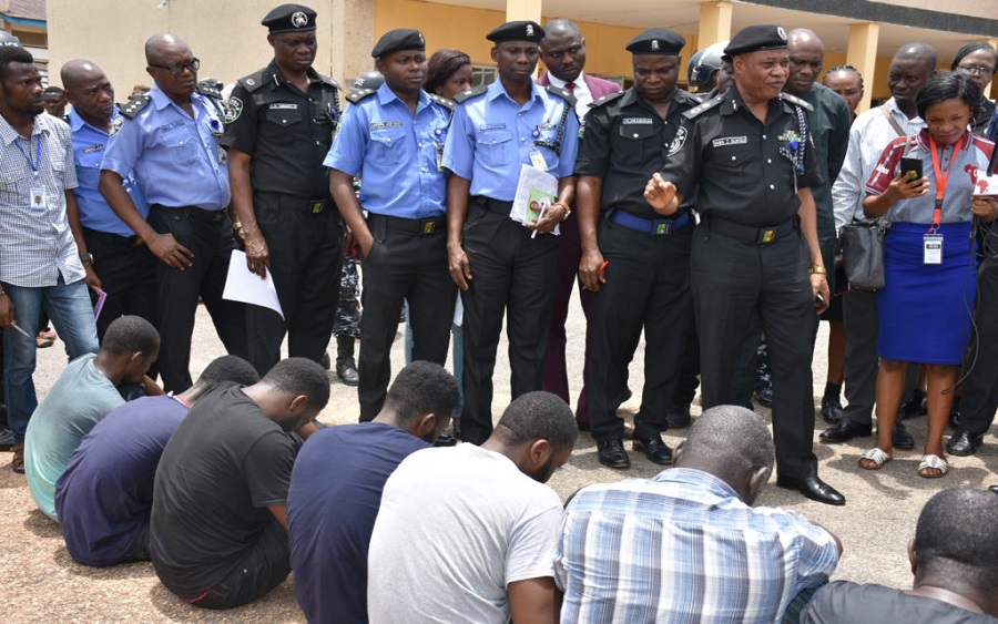 Police arrest illegal bank operators in Oyo