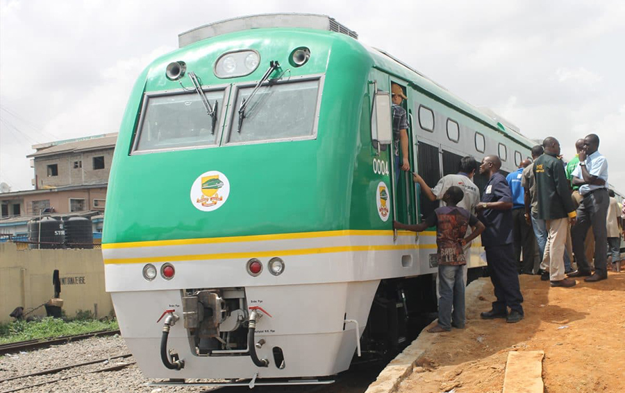 Nigerians lament over hike in train fare by black market operators