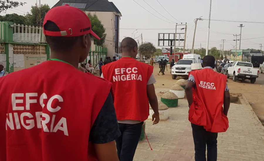 EFCC arrests 5 suspects involved in $113,400 currency counterfeit 