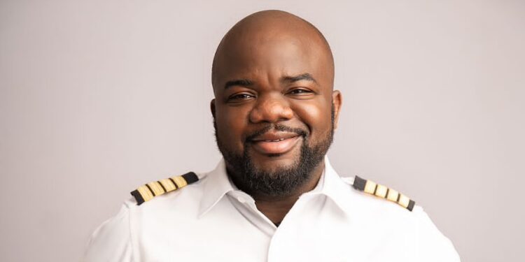 Captain Lola Odujinrin, Aviation