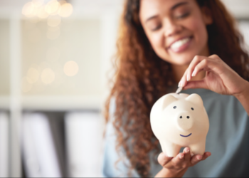 Assessing Financial Compatibility: A Crucial Aspect of a Strong Relationship 