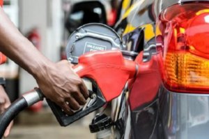 Fuel prices: FG meets Dangote Refinery, marketers to push fair pricing