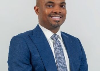 How a Comprehensive Loyalty Program Can Benefit Banks, Merchants, and Consumers