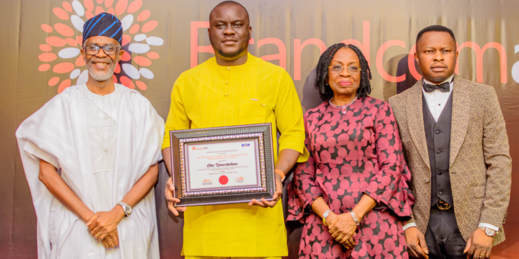 itel awarded the most outstanding mobile phone brand in consumer engagement at BrandCom awards 2023 