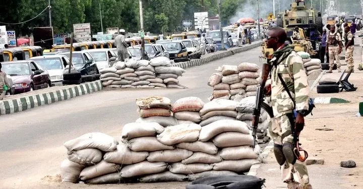 Christmas: Travellers to South-East lament as increased roadblocks cause delays