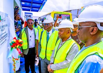 FG unveils 5.2 mmscfd of CNG plant in Lagos, plans six new stations nationwide