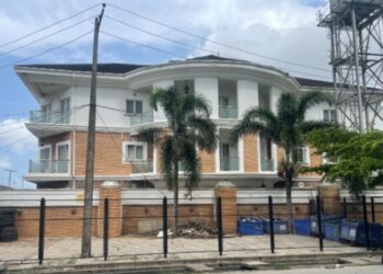 Why there are empty houses where the rich live in Abuja, Lagos