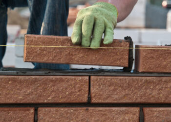 U.S. says construction industry will need extra 501,000 jobs 