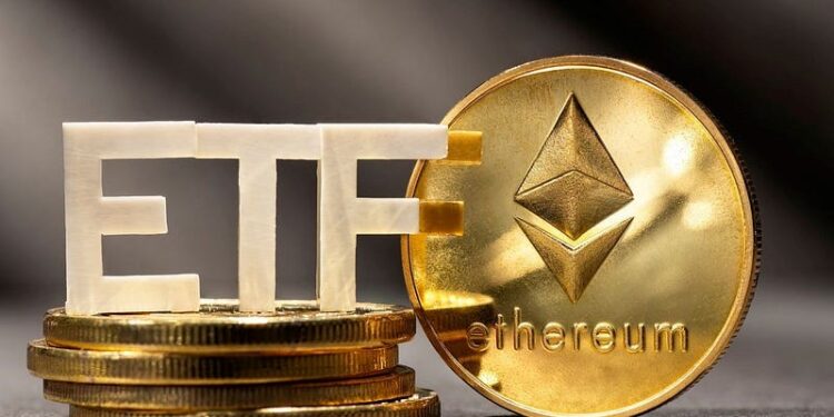 Spot Ethereum ETFs hit $951 million in trading volume on second day of trading