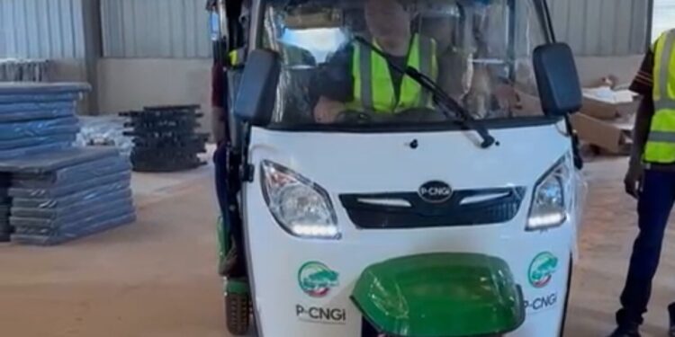 FG to distribute 2,000 CNG-powered tricycles to youths across Nigeria from October 1st 
