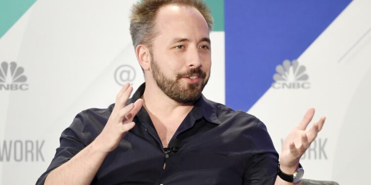 Dropbox to cut global workforce by 20% amid strategic transition 