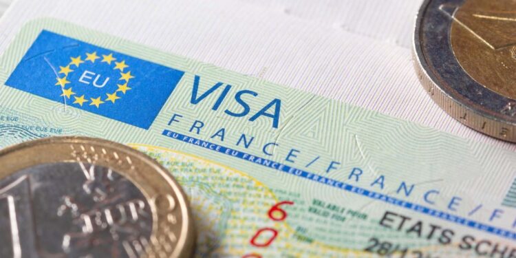 France seeks skilled foreign workers to fill growing job vacancies in key sectors