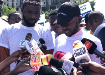 Protesters storm NNPCL Towers, seek end to alleged importation of adulterated fuel to Nigeria 