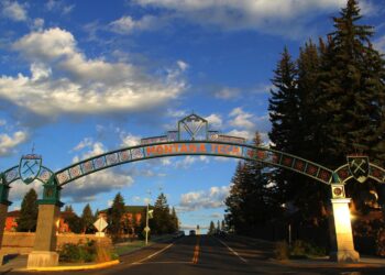 US University opens 2025 scholarships for international students 