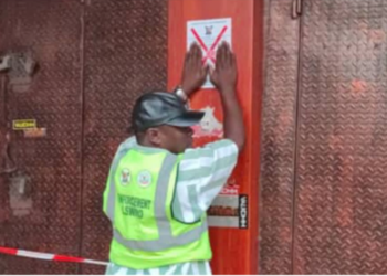 Lagos govt seals Mega Plaza in Lagos Island for discharging untreated washwater into public drain
