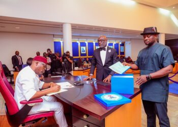 Rivers governor signs N1.1 trillion 2025 budget into law amid legislative tensions 