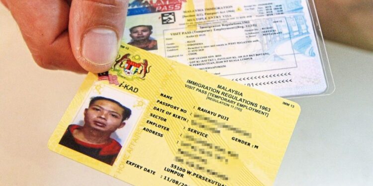 Malaysia introduces new rules for Foreign workers’ employment pass to simplify process
