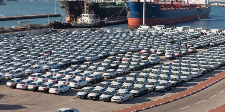 President Trump announces 25% duties on vehicle and car parts imports to US 