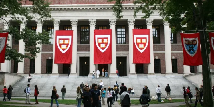 U.S. government threatens to strip Harvard University of right to enroll foreign students 