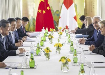 US and China reach trade agreement after intense negotiations in Geneva 