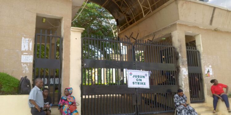 Minimum Wage Protest: FCT, Federal, Appeal Courts locked over delayed salary increment implementation 