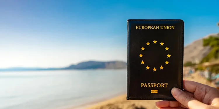 See 12 European countries that restrict or do not allow dual citizenship