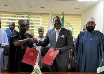 REA, ECOWAS sign $700,000 deal to electrify 15 institutions across Nigeria 