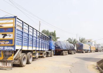 Court orders seizure of trucks carrying illegally mined solid minerals in Ilorin 