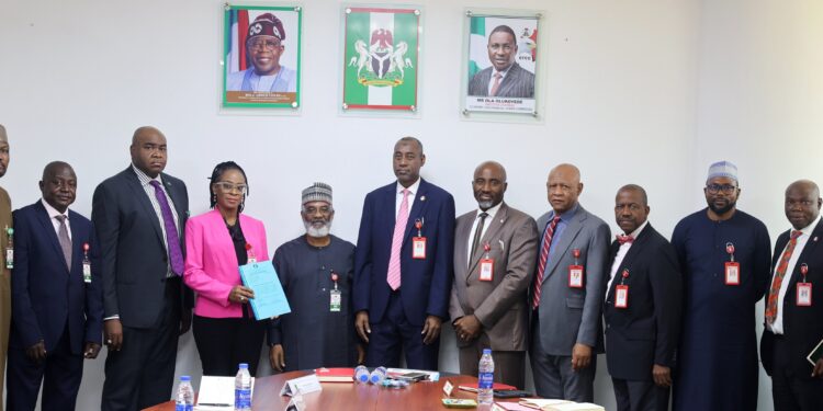 EFCC hands over N3.9bn recovered funds to NNPCL