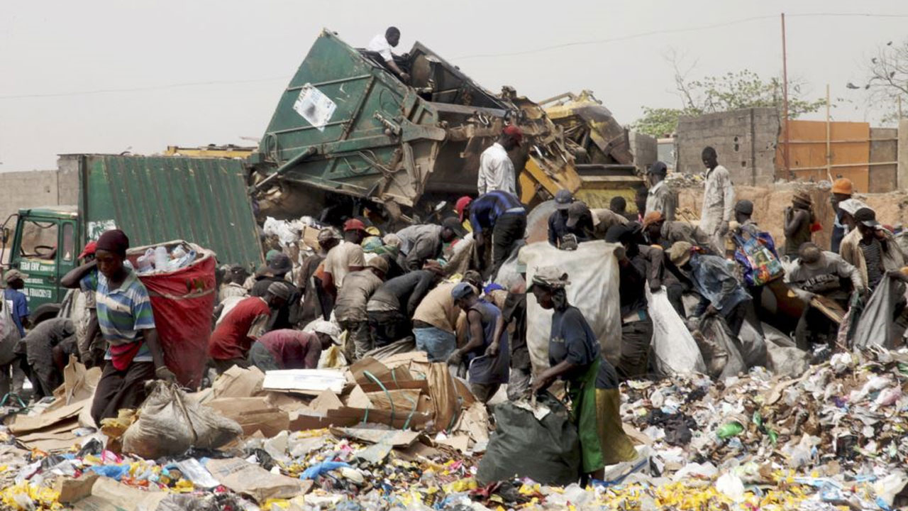 Scavengers earn N400,000 monthly as recycling business grows in Nigeria
